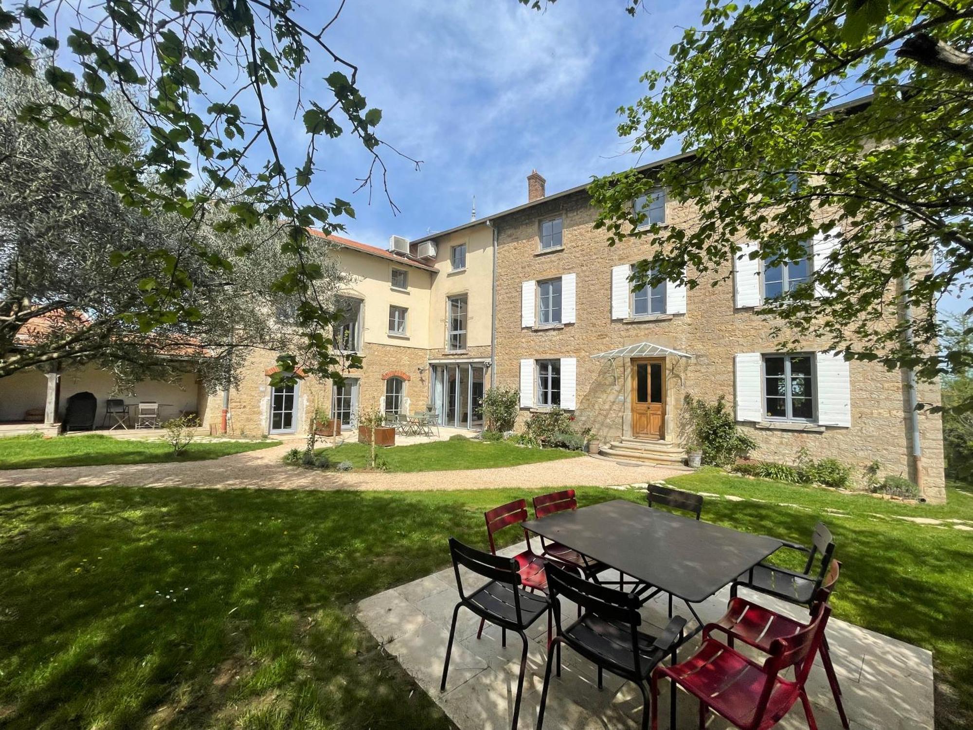 La Maison Des Monts D'Or Saint-Germain-au-Mont-dʼOr エクステリア 写真